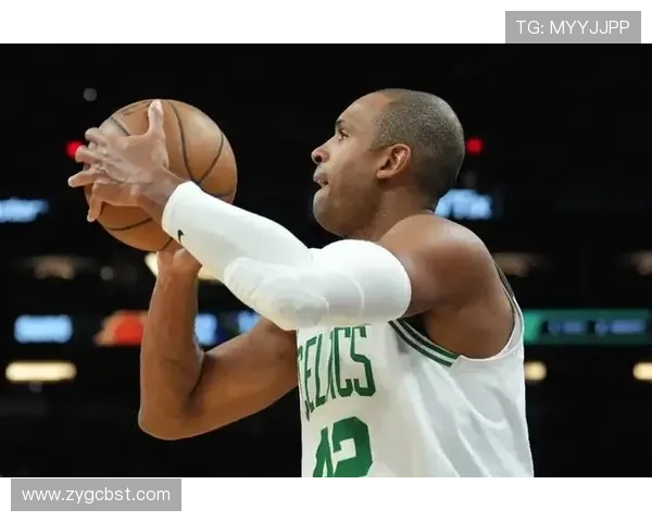 霍福德感慨从30岁起被称老每年都有人提起这话题